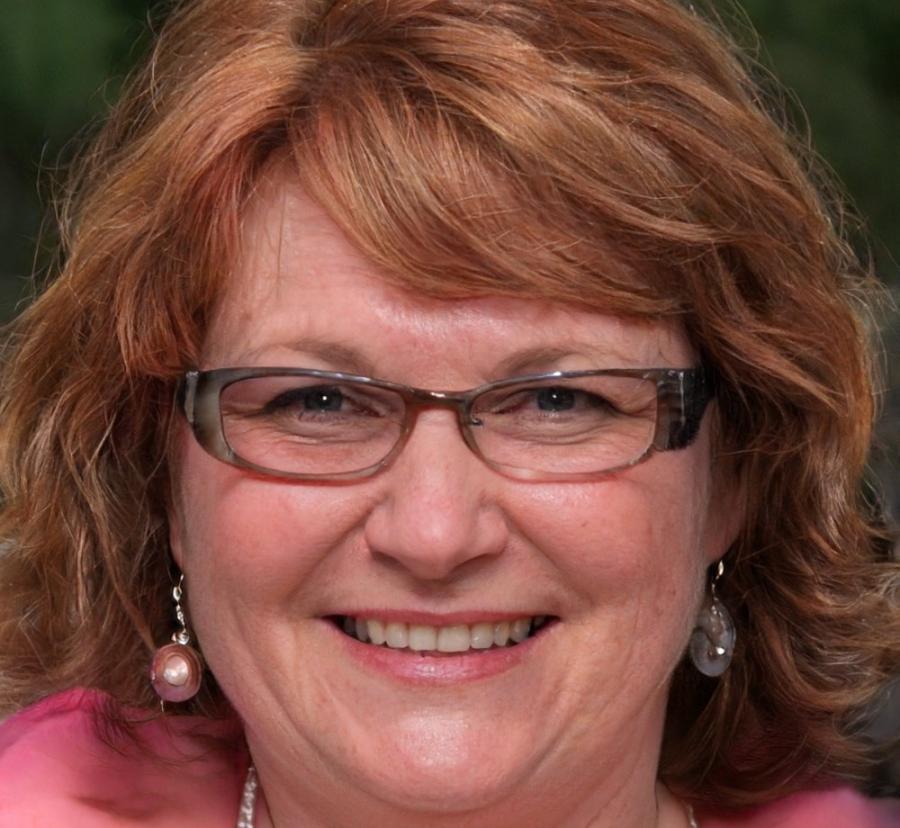 Anelise Ferreira, Content Strategy Instructor